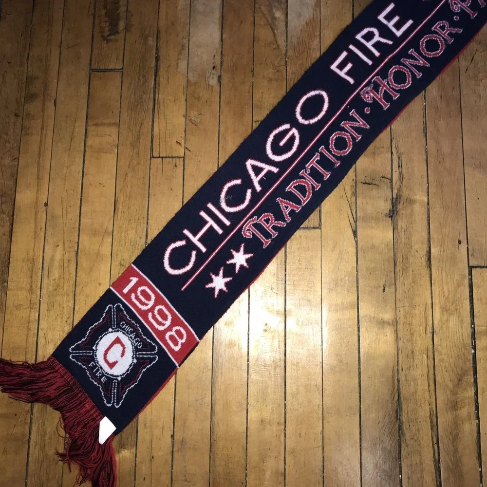 Chicago Fire 2008 Soccer‎ Scarf (10-years)